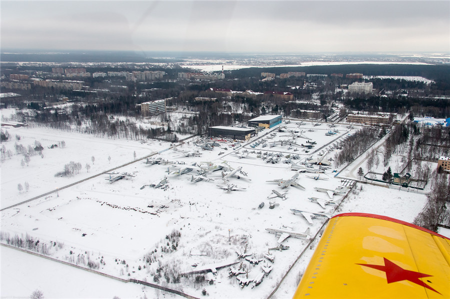 ���Ķ��վ�����ݣ��ϰټ�ս��ͣ��ѩ�س���