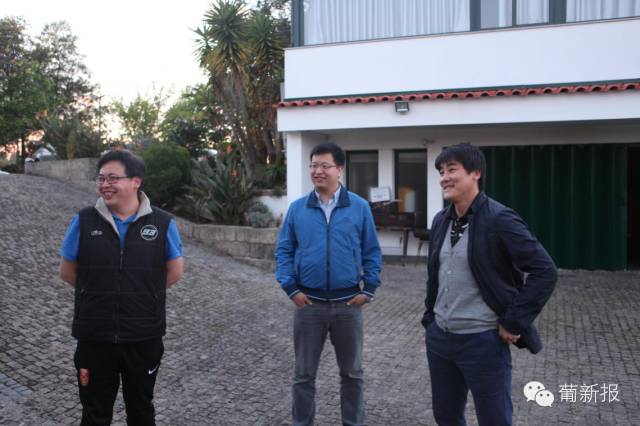 ���ǻ��𡱺���������Ŀ������ѵ�������Ի�����