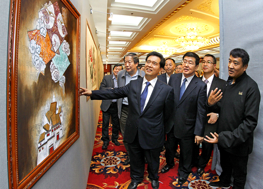 《可持续发展_文明与爱》绘画展在民族文化宫开幕 《可持续发展_文明与爱》绘画展在民族文化宫开幕