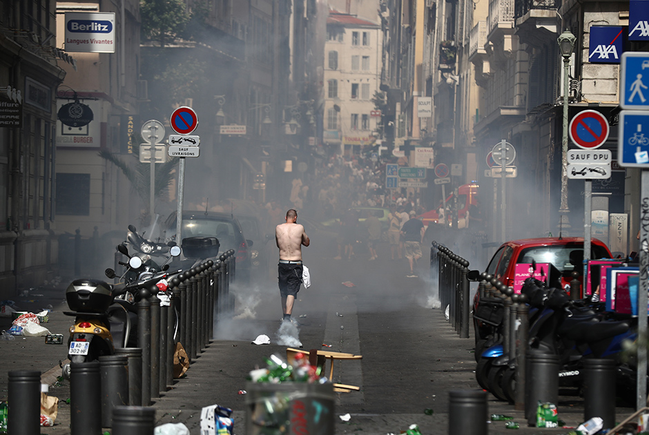 ŷ�ޱ�Ӣ������ǰϦ�������Դ�����