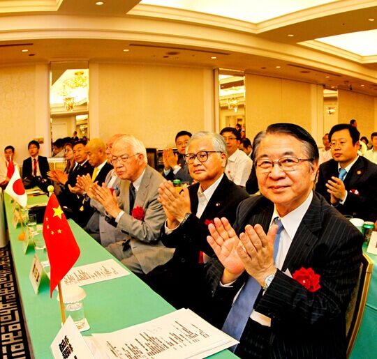 �ձ����˻��ȴ���Э�����_������Ϊ���λ᳤