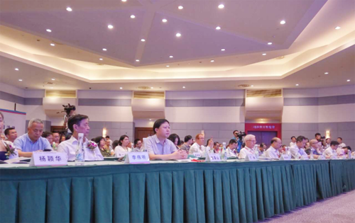 ���ֻ�Ƕ����������С�ȫ�����ٴ����ڻ�����