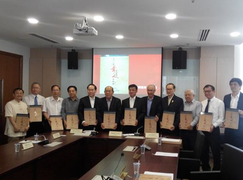 �����ˣ�������Ϊ���������ǻ��˲����ʷ�ϻ�ࡷ�����ƽ�������Ϊ���ı������ġ���ά�ܡ�֣����������˳����·�����һ��Ϊ�ż����������ܡ��ԟ��塢�ּ��Ǽ��¿�ϣ����ͼ�������ձ���