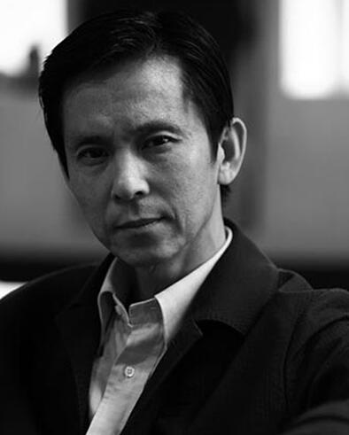 �μ�Ӣ������һ�ָ߹ź͵���