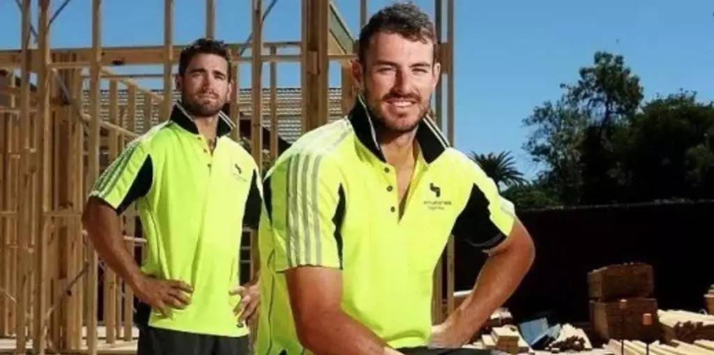 δ��10�꣬������𱬣����С�Ǯ��;��ְҵ��Ȼ����Щ������������ѡ��רҵ����