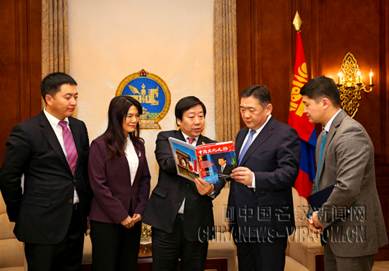蒙古国大呼拉尔主席会见中国全国政协委员潘庆林 蒙古国大呼拉尔主席会见中国全国政协委员潘庆林