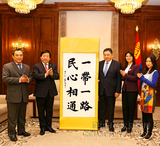 蒙古国大呼拉尔主席会见中国全国政协委员潘庆林 蒙古国大呼拉尔主席会见中国全国政协委员潘庆林