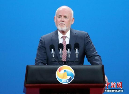 5��14�գ���һ��һ·�����ʺ����߷���̳�߼�������ڱ������У���71�����Ϲ������ϯ��ķɭ�´ǡ�<a target='_blank' href='http://www.chinanews.com/'>������</a>���� ���� ��