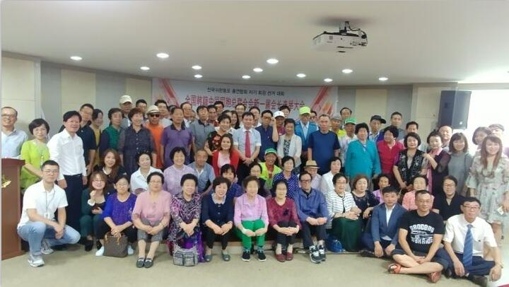 ȫ�������й�ͬ�������ϻ�ѡ�ٲ�����һ���᳤ܻ_�������˲���Ȩ��ȫƱͨ���ٴε�ѡ�����᳤ܻ