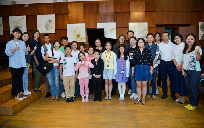 中国选手获得乌克兰国际青少年音乐大赛大奖 中国选手获得乌克兰国际青少年音乐大赛大奖