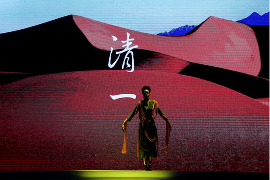 ˿��֮·����ʱװ���𺳿�Ļ��ʱ�н������º�ĸ