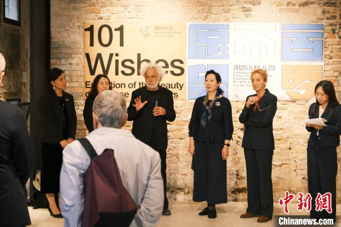 c4076a51-edce-42bf-8631-359e36fee906_zsite.jpg c4076a51-edce-42bf-8631-359e36fee906_zsite.jpg