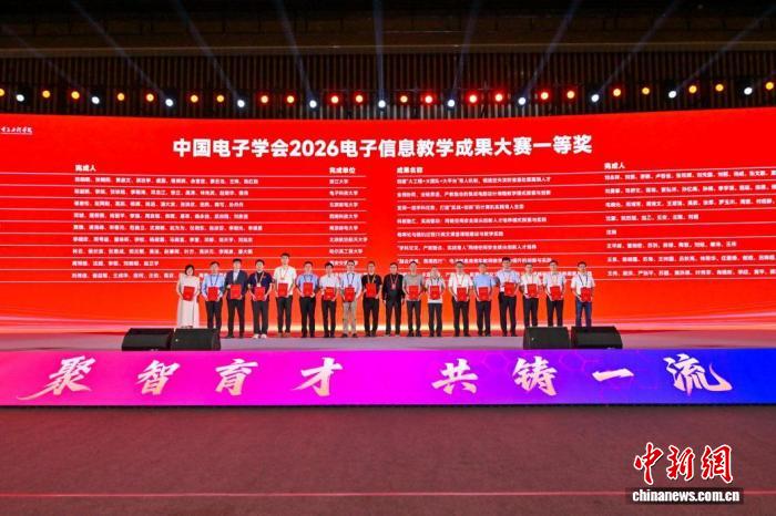 d3d37b1e38c2-4766-4cd2-a804-e664bc3faf44_zsite.jpg d3d37b1e38c2-4766-4cd2-a804-e664bc3faf44_zsite.jpg